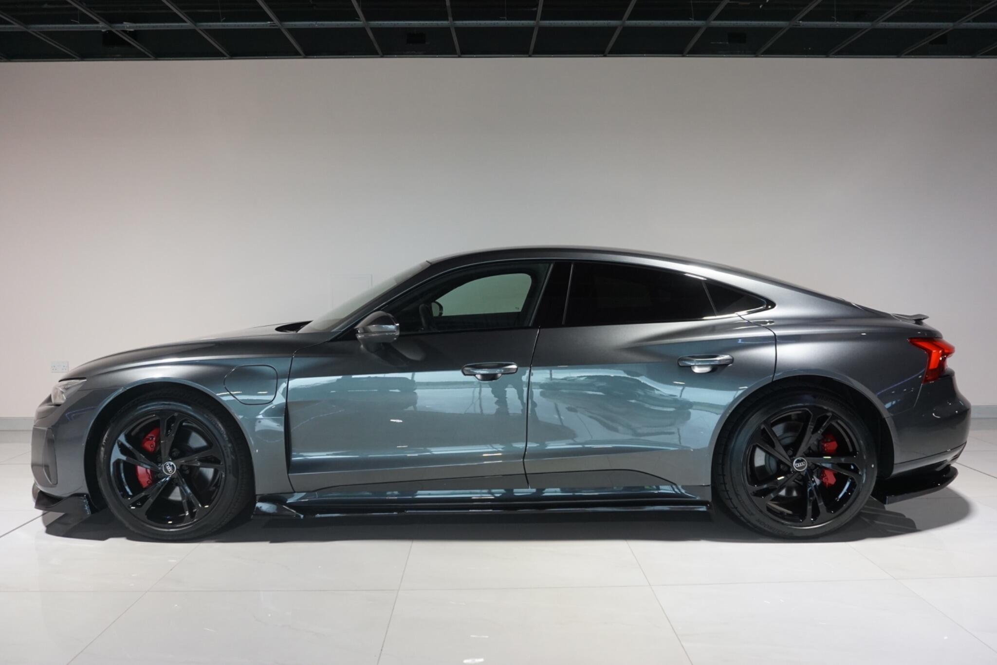 Audi e-tron GT 93.4kWh Saloon 4dr Electric Auto quattro (476 ps)